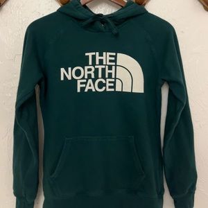 The North Face Women's Half Dome Pullover Hoodie, in Color Dark Green, Size SM